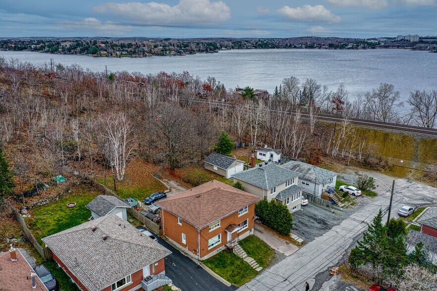 More Photos Of 372 Marshall Ln, Sudbury Apartments For Sale