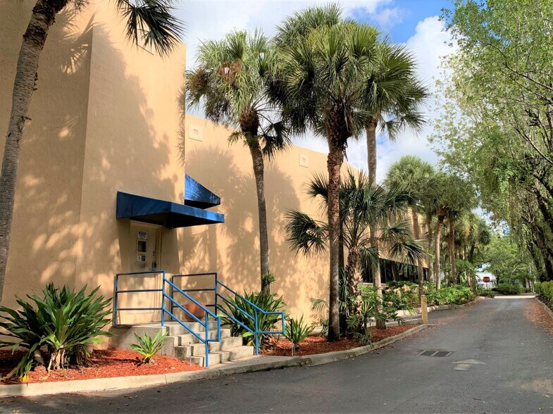 More Photos Of 1455 W Newport Center Dr, Deerfield Beach Warehouse For Sale