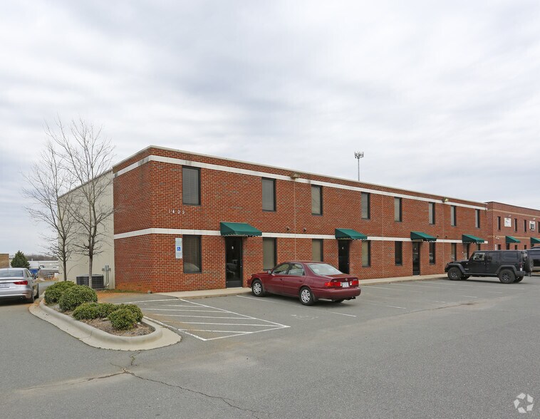 More Photos Of 1405 Babbage Ln, Indian Trail Light Distribution For Lease