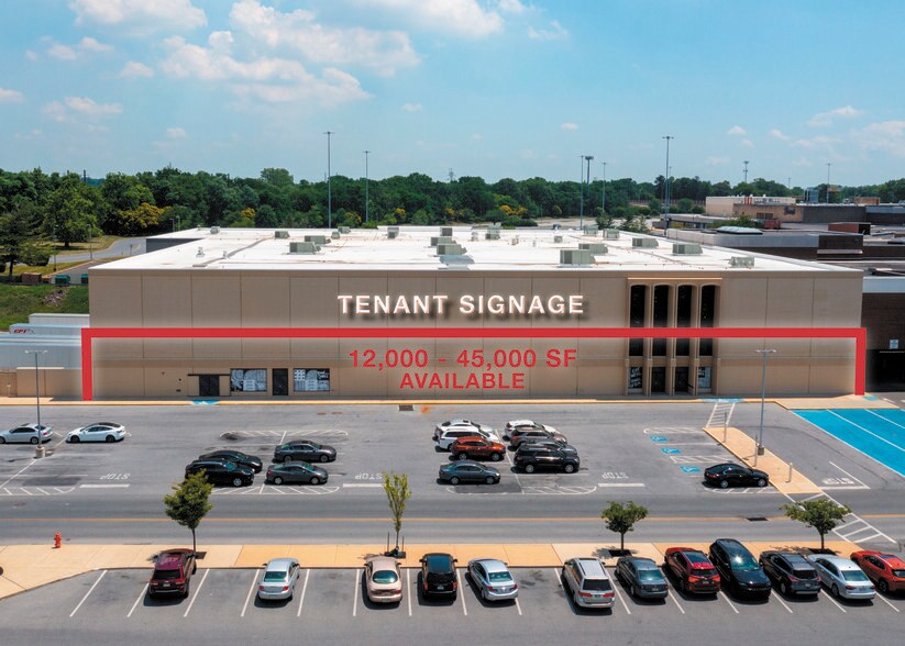 More Photos Of 142 Park City Ctr, Lancaster General Retail For Lease