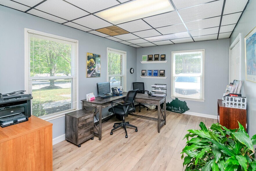 More Photos Of 100-102 Consumer Ln, Frankfort Office For Sale