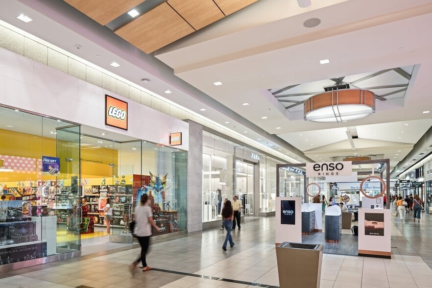 More Photos Of 6191 S State St, Murray Unknown For Lease