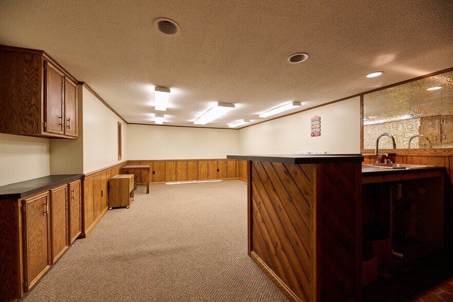 More Photos Of 7464 Sharon Mercer Rd, Mercer General Retail For Sale