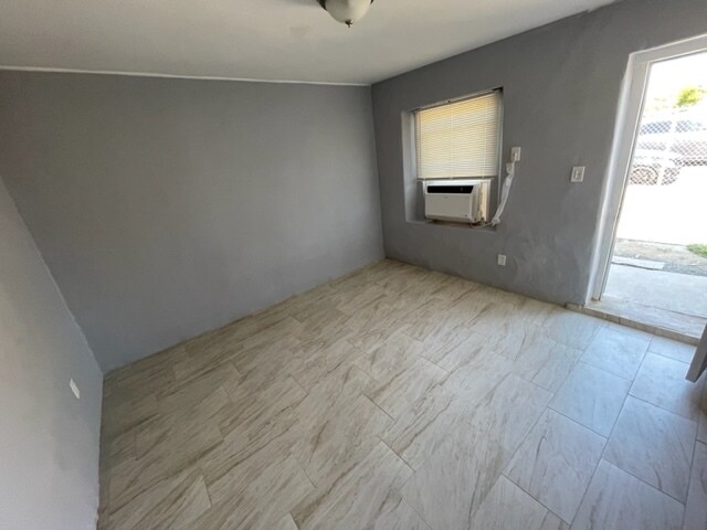 More Photos Of 401 E California Ave, Bakersfield Storefront Retail Residential For Sale