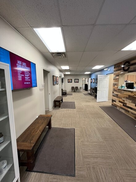 More Photos Of 5620 Business Ave, Cicero Office For Lease