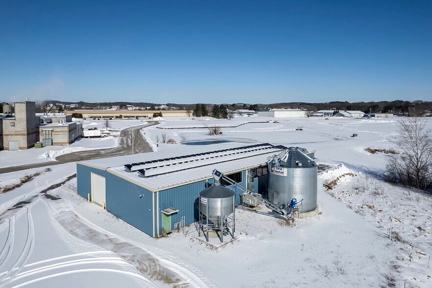 More Photos Of 605 Greenway Ct, Reedsburg Industrial For Sale