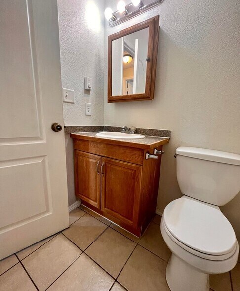More Photos Of 1403 Roosevelt Ave, Yakima Apartments For Sale