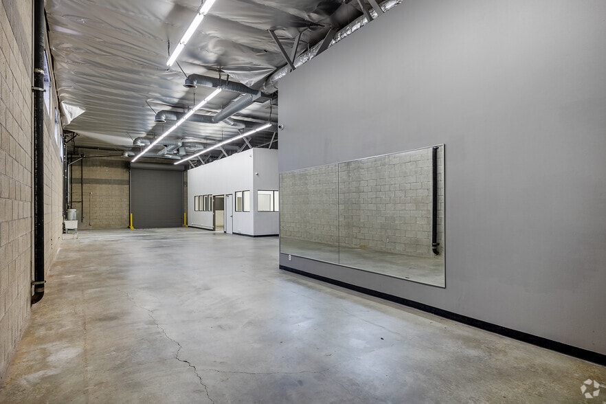 More Photos Of 11837-11845 Teale St, Culver City Warehouse For Lease