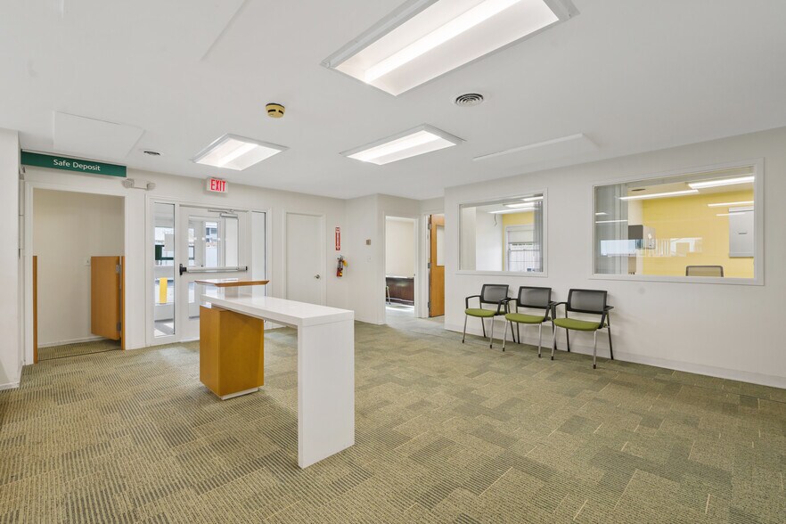 More Photos Of 7 Main St, Camden Bank For Sale