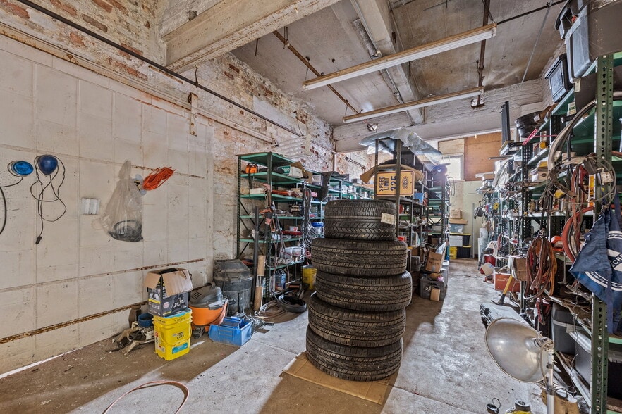 More Photos Of 103 Harrison St, Reidsville Manufacturing For Sale