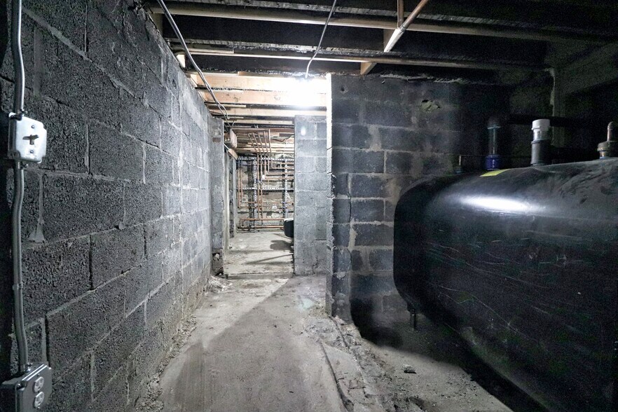 More Photos Of 94 School St, Yonkers Storefront Retail Residential For Sale