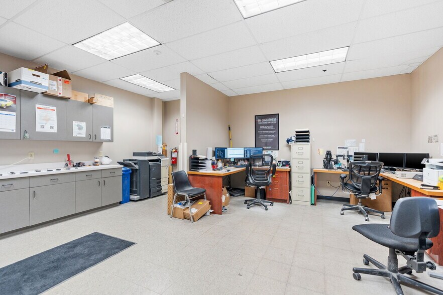 More Photos Of 2905 Lexington Ave S, Eagan Flex For Sale