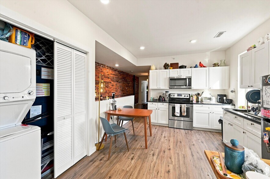More Photos Of 1648 S 16th St, Philadelphia Apartments For Sale