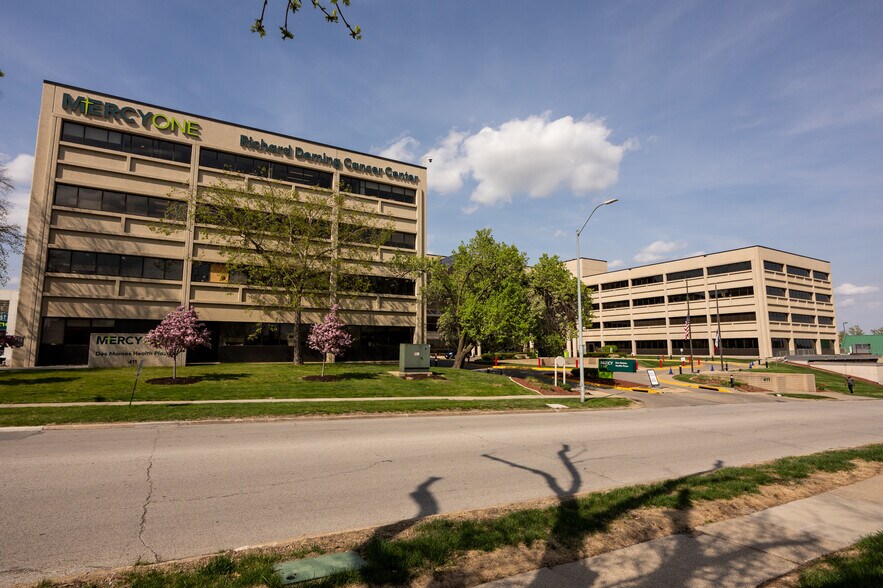 More Photos Of 411 Laurel St, Des Moines Medical For Lease