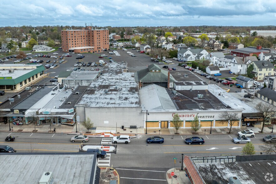 More Photos Of 107 S York Rd, Hatboro Storefront For Sale