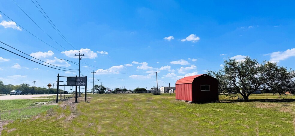 Primary Photo Of Northwest Blvd - 4.619 AC Blvd @ CR 73, Robstown Land For Sale
