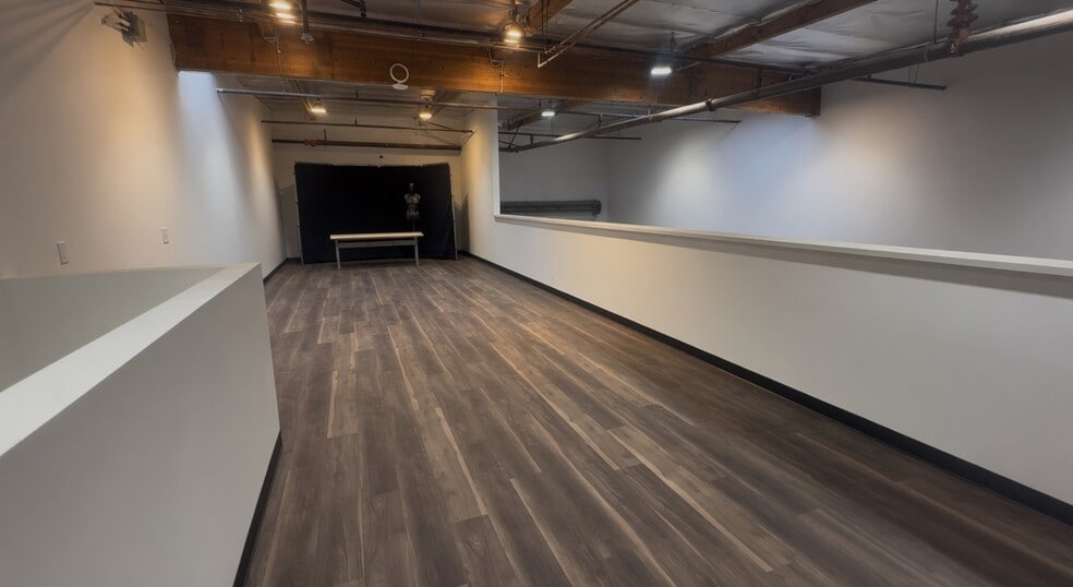 More Photos Of 4125 Market St, Ventura Light Manufacturing For Sale