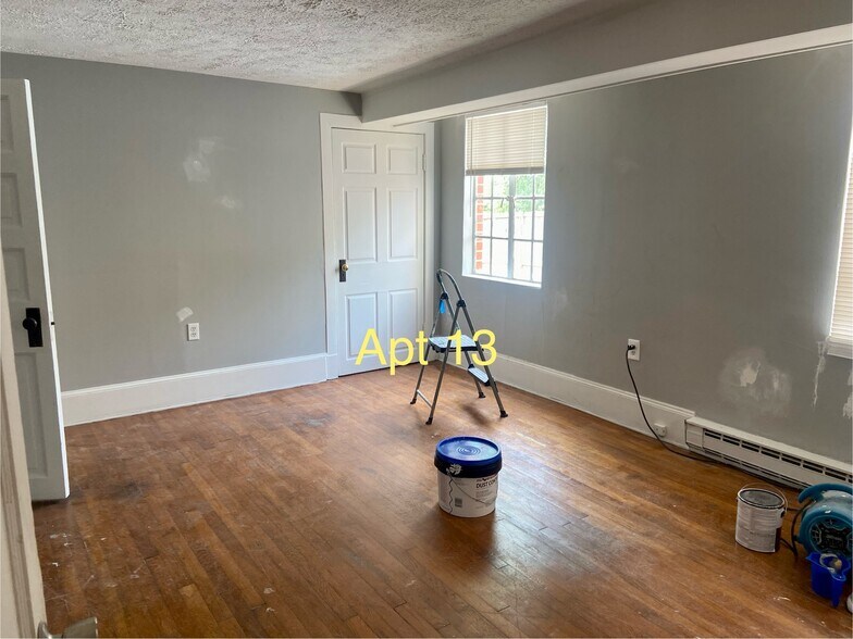 More Photos Of 406 N Loudoun St, Winchester Apartments For Sale