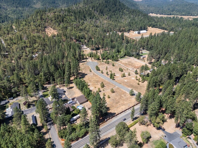 More Photos Of 4697 E Evans Creek Rd, Rogue River Land For Sale
