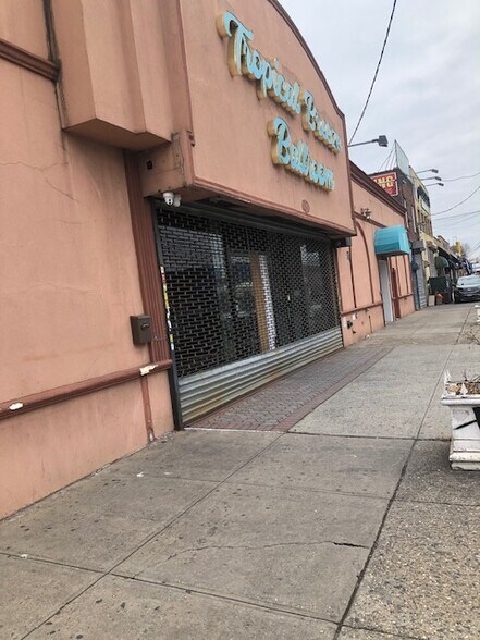 Primary Photo Of 1363-1372 Utica Ave, Brooklyn Storefront Retail Office For Lease