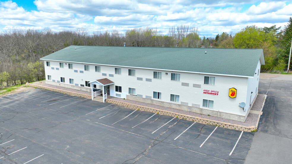 More Photos Of 726 S Lake Ave, Phillips Hotel For Sale