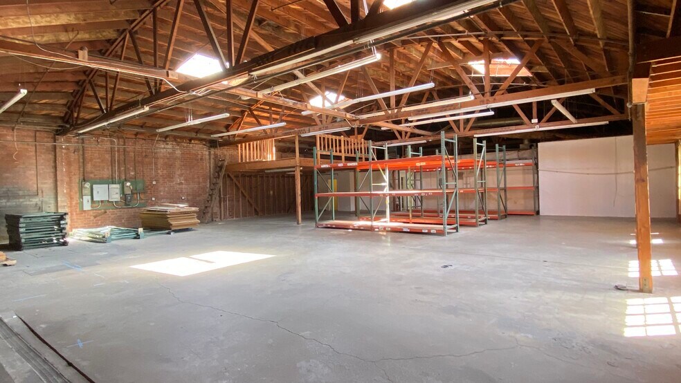 More Photos Of 4841-4845 Exposition Blvd, Los Angeles Manufacturing For Lease