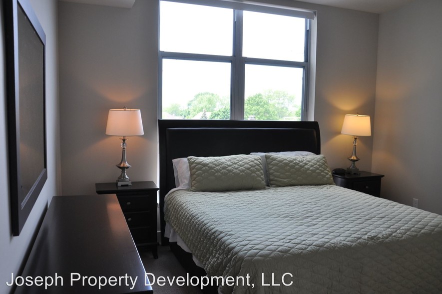 More Photos Of 4175 N Oakland Ave, Shorewood Multifamily For Sale