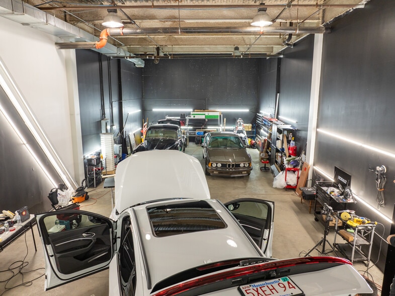 More Photos Of 100 Ferncroft Rd, Danvers Manufacturing For Lease