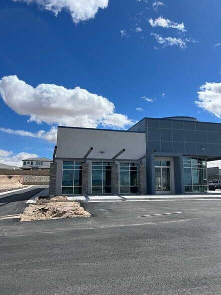 More Photos Of 550 Peyton rd, El Paso Medical For Lease