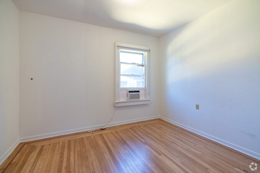 More Photos Of 611 1st St, Napa Storefront Retail Office For Sale