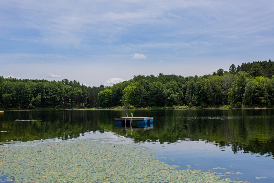 More Photos Of 7103 Lake View Rdg, Lake Ann Hospitality For Sale