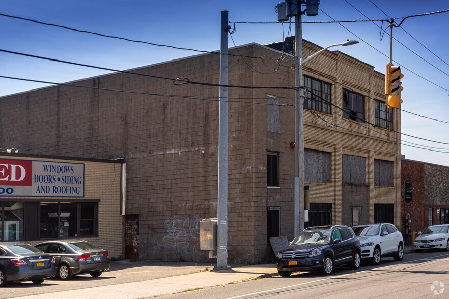 More Photos Of 306 Fulton Ave, Hempstead Office Residential For Sale