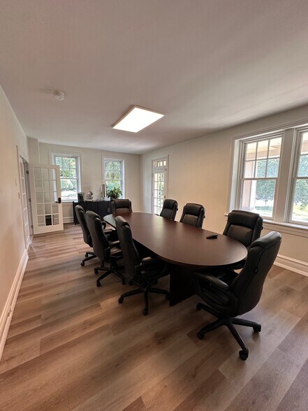 More Photos Of 405 E Chocolate Ave, Hershey Medical For Lease