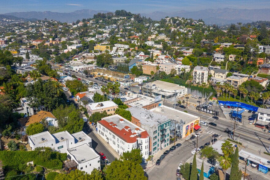 More Photos Of 3209 Descanso Dr, Los Angeles Apartments For Sale