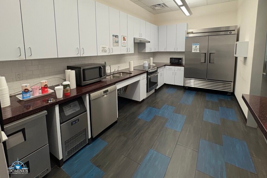 More Photos Of 22 Pinnacle Way, Pasadena Office For Sale