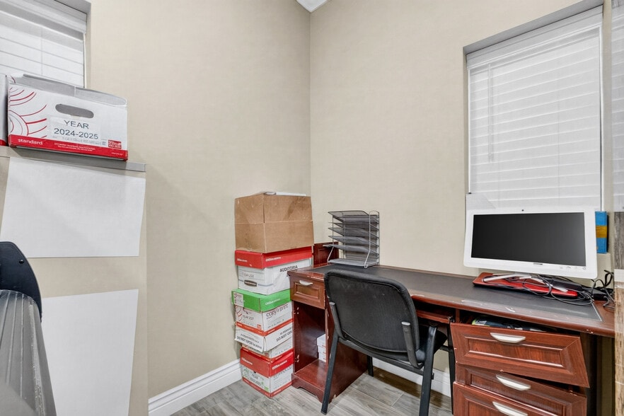 More Photos Of 411 Wein, Odessa Industrial For Sale