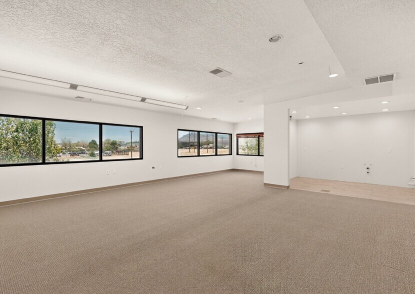 More Photos Of 6901 Gruber Ave NE, Albuquerque Flex For Sale