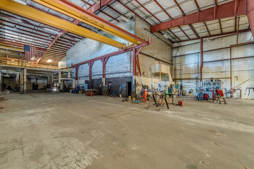 More Photos Of 8384 Highway 18, Vernon Flex For Sale