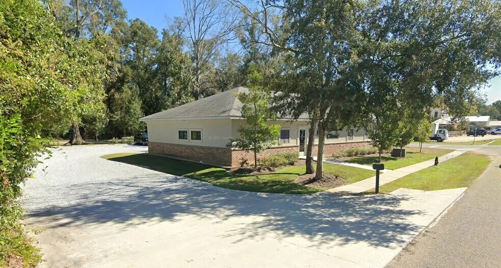 More Photos Of 944 N Columbia St, Covington Rehabilitation Center For Sale