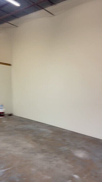 Primary Photo Of 10026 Spanish Isle Blvd, Boca Raton Warehouse For Lease