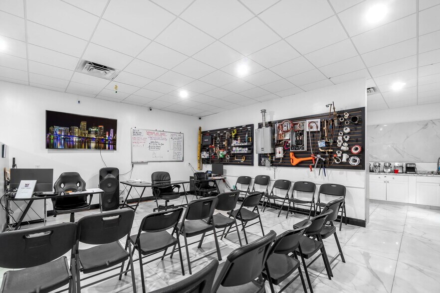 More Photos Of 10650 SW 186th St, Cutler Bay Storefront Retail Office For Sale