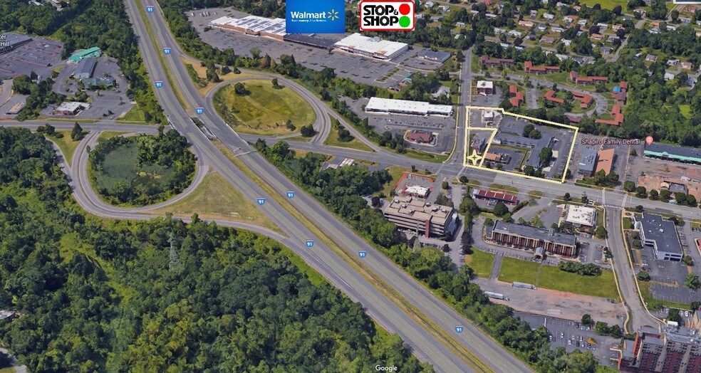 More Photos Of 27 Town Line Rd, Wethersfield Office For Lease