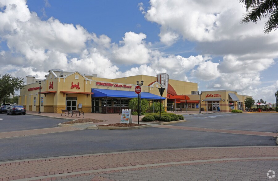 More Photos Of 10707-10719 Rodeo Dr, Bradenton Movie Theatre For Lease