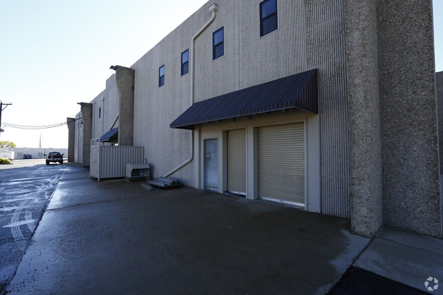More Photos Of 665 Frontage Rd, Longmont Office For Lease
