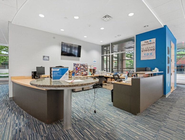 More Photos Of 600-640 S Front St, Columbus Parking Garage For Lease