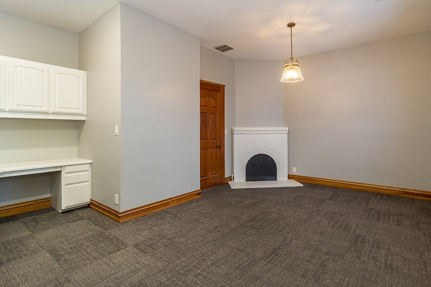 More Photos Of 120 Pickard Pl, Reno Office For Lease