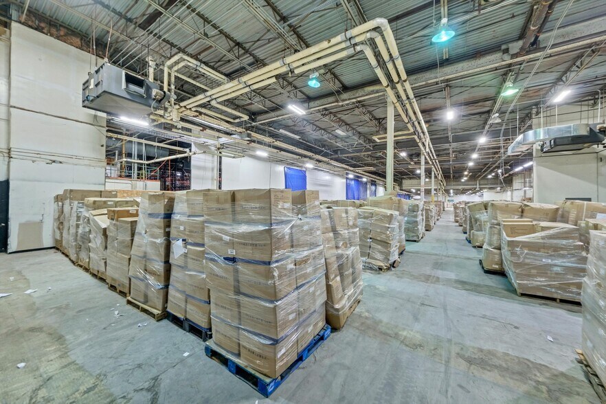 More Photos Of 1700 Enterprise Dr, Kingston Warehouse For Sale