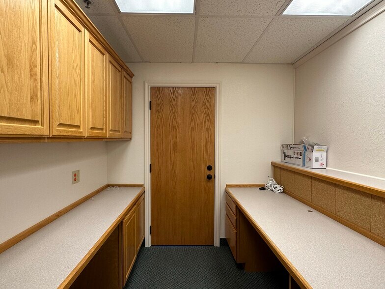 More Photos Of 1801 1st Ave, Longview Medical For Sale