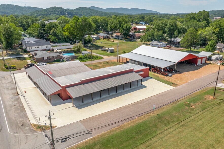 More Photos Of 613 N Main St, Piedmont Restaurant For Sale