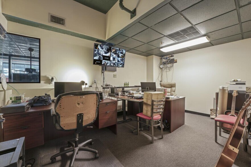 More Photos Of 51 S Pearl St, Albany Sports And Entertainment For Sale